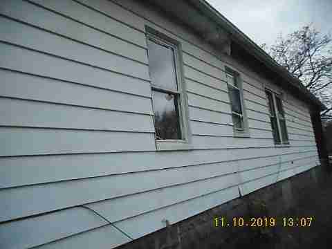 12090 Roselawn (13)_m.jpg